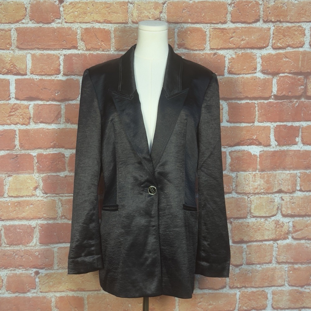 Bebe Satin Black One Button Blazer Women's Size 8 NWOT Carrer Fashion Elegant